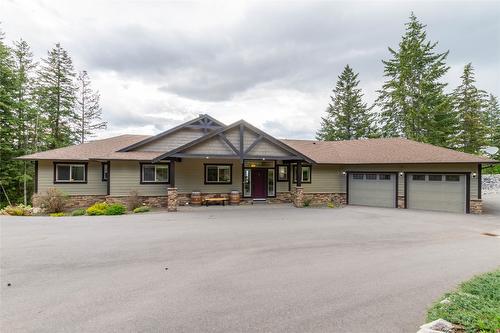 6032 Lynx Drive, Vernon, BC - Outdoor With Facade