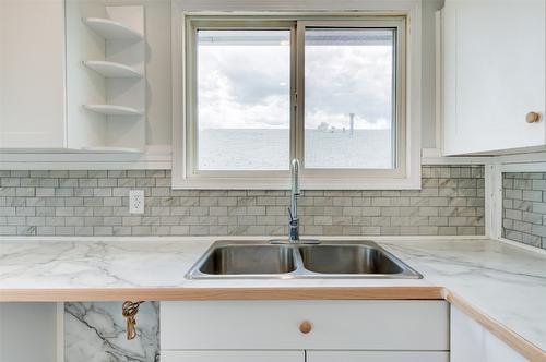 3436 Old Okanagan Highway, West Kelowna, BC - Indoor Photo Showing Kitchen With Double Sink