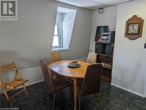 1 bedroom upper floor unit - 247 Broadway Street, Kincardine, ON - Indoor Photo Showing Dining Room