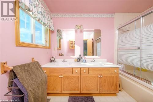 2 bedroom unit - 247 Broadway Street, Kincardine, ON - Indoor Photo Showing Bathroom