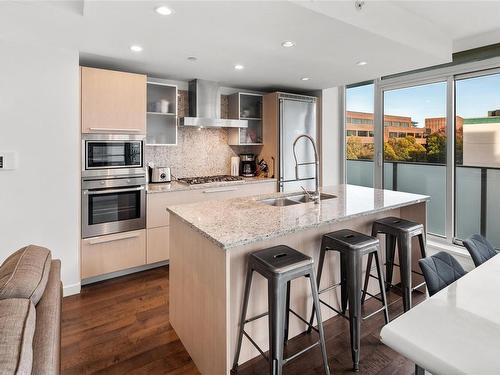 701-707 Courtney St, Victoria, BC - Indoor Photo Showing Kitchen With Stainless Steel Kitchen With Double Sink With Upgraded Kitchen