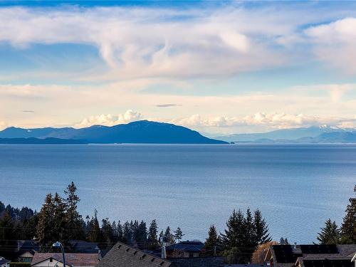 5559 Cliffside Rd, Nanaimo, BC 