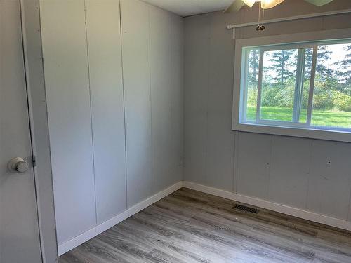 170 Hwy 600, Rainy River, ON - Indoor Photo Showing Other Room