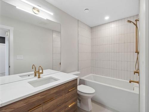 2109 Linfield Drive, Kamloops, BC - Indoor Photo Showing Bathroom