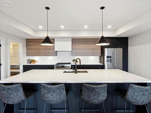 2109 Linfield Drive, Kamloops, BC - Indoor Photo Showing Kitchen With Double Sink With Upgraded Kitchen