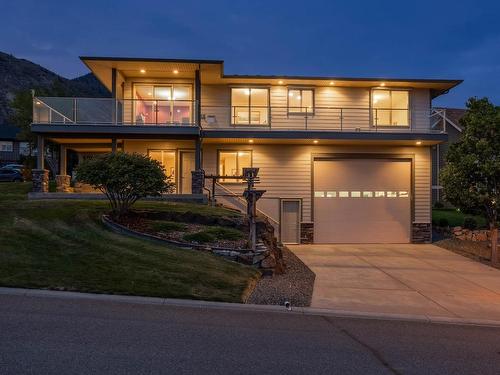 528 Trillium Way, Kamloops, BC - Outdoor With Deck Patio Veranda