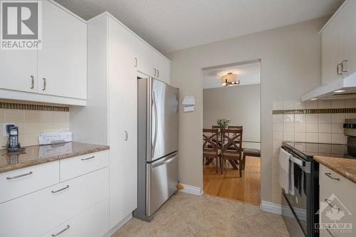 67 Woodmount Crescent, Ottawa, ON - Indoor Photo Showing Kitchen