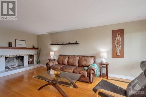 67 Woodmount Crescent, Ottawa, ON - Indoor Photo Showing Living Room With Fireplace