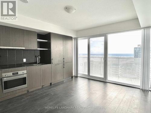 4408 - 100 Harbour Street, Toronto (Waterfront Communities), ON - Indoor Photo Showing Other Room