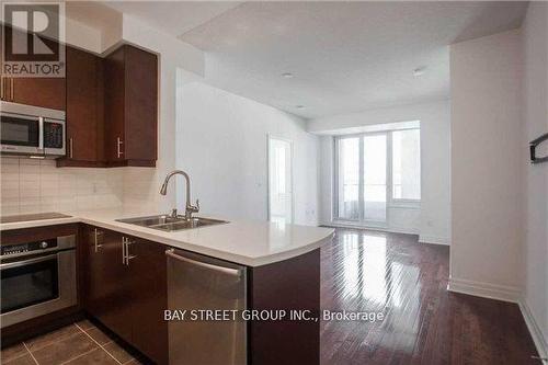 1505 - 35 Balmuto Street, Toronto, ON - Indoor Photo Showing Kitchen With Double Sink