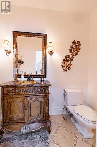 384 Kennedy Street W, Aurora (Aurora Highlands), ON - Indoor Photo Showing Bathroom