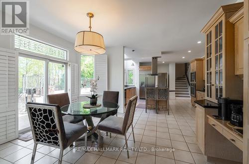 384 Kennedy Street W, Aurora (Aurora Highlands), ON - Indoor Photo Showing Dining Room