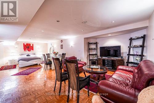 3 Marbrook Street, Richmond Hill (Mill Pond), ON - Indoor Photo Showing Living Room