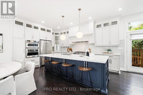 350 Willard Avenue, Toronto (Runnymede-Bloor West Village), ON - Indoor Photo Showing Kitchen With Upgraded Kitchen