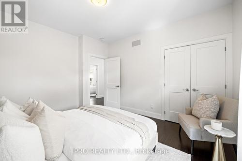 350 Willard Avenue, Toronto (Runnymede-Bloor West Village), ON - Indoor Photo Showing Bedroom