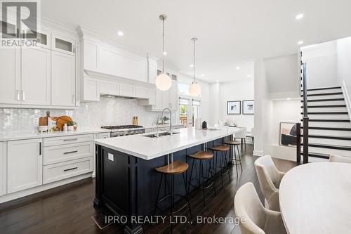 350 Willard Avenue, Toronto (Runnymede-Bloor West Village), ON - Indoor Photo Showing Kitchen With Upgraded Kitchen