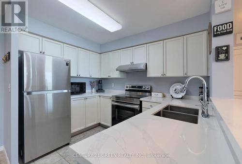 1702 - 2545 Erin Centre Boulevard, Mississauga (Central Erin Mills), ON - Indoor Photo Showing Kitchen With Double Sink