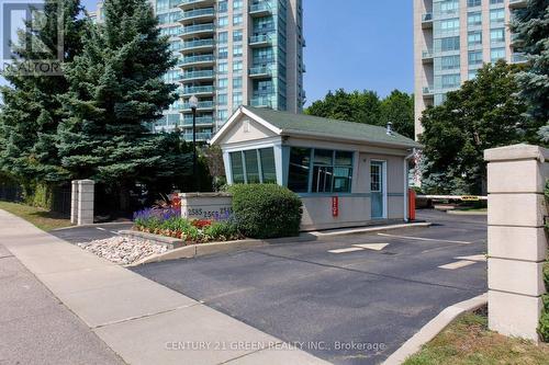 1702 - 2545 Erin Centre Boulevard, Mississauga (Central Erin Mills), ON - Outdoor With Facade