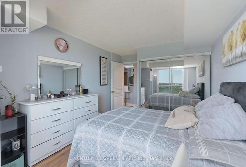 1702 - 2545 Erin Centre Boulevard, Mississauga (Central Erin Mills), ON - Indoor Photo Showing Bedroom