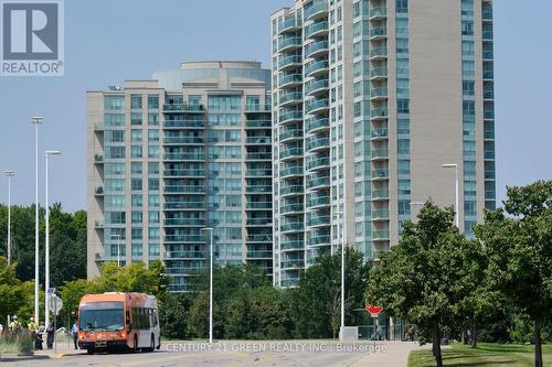 1702 - 2545 Erin Centre Boulevard, Mississauga (Central Erin Mills), ON - Outdoor With Facade