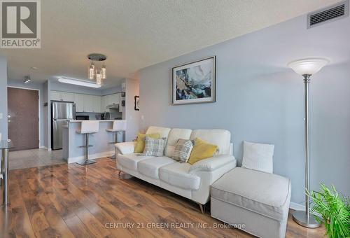 1702 - 2545 Erin Centre Boulevard, Mississauga (Central Erin Mills), ON - Indoor Photo Showing Living Room