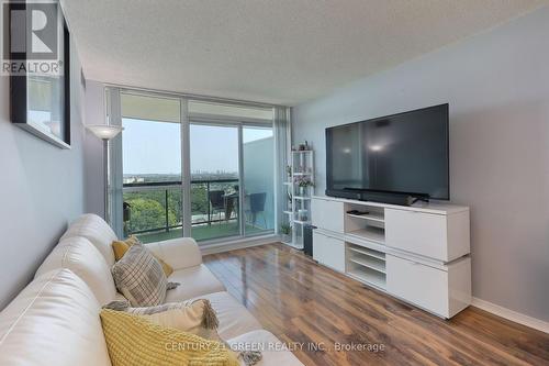 1702 - 2545 Erin Centre Boulevard, Mississauga (Central Erin Mills), ON - Indoor Photo Showing Living Room