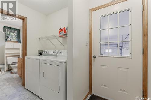 105 Cemetery Road, Lumsden, SK - Indoor Photo Showing Laundry Room