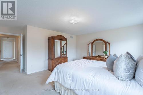 8 Long Meadow Road, Brampton (Bram East), ON - Indoor Photo Showing Bedroom