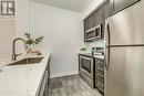 902 - 81 Robinson Street, Hamilton (Durand), ON  - Indoor Photo Showing Kitchen With Stainless Steel Kitchen 