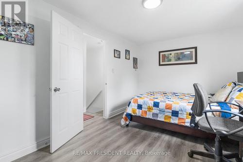 4517 Sussex Drive, Niagara Falls, ON - Indoor Photo Showing Bedroom