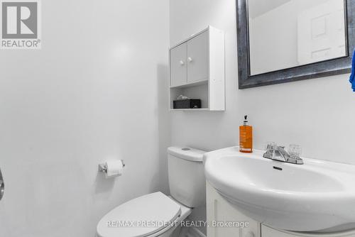 4517 Sussex Drive, Niagara Falls, ON - Indoor Photo Showing Bathroom