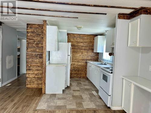 7224 Giscome Road, Prince George, BC - Indoor Photo Showing Kitchen With Double Sink