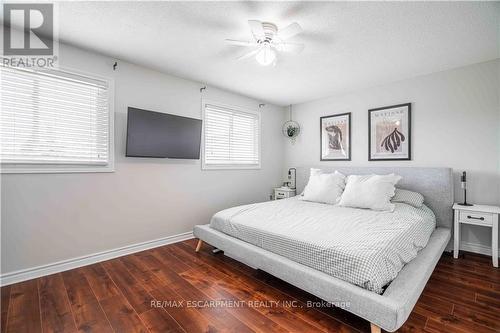 13 - 1155 Paramount Drive, Hamilton (Stoney Creek Mountain), ON - Indoor Photo Showing Bedroom