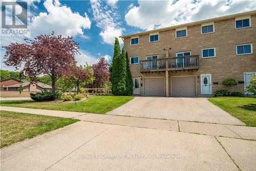 13 - 1155 Paramount Drive, Hamilton (Stoney Creek Mountain), ON - Outdoor With Balcony