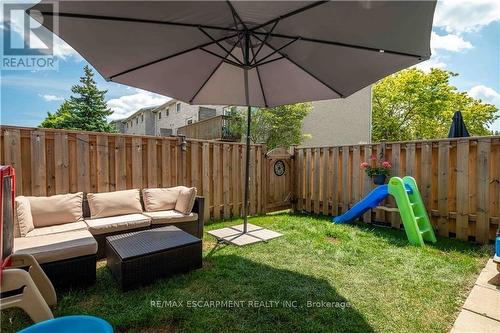 13 - 1155 Paramount Drive, Hamilton (Stoney Creek Mountain), ON - Outdoor