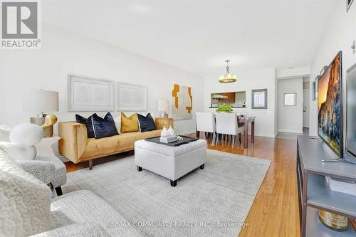 218 - 2466 Eglinton Avenue E, Toronto (Eglinton East), ON - Indoor Photo Showing Living Room