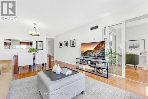 218 - 2466 Eglinton Avenue E, Toronto (Eglinton East), ON - Indoor Photo Showing Living Room