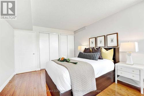 218 - 2466 Eglinton Avenue E, Toronto (Eglinton East), ON - Indoor Photo Showing Bedroom