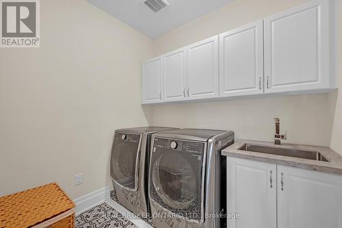 3298 Rattlesnake Path, Oakville (Uptown Core), ON - Indoor Photo Showing Laundry Room