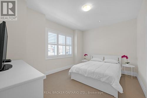 3298 Rattlesnake Path, Oakville (Uptown Core), ON - Indoor Photo Showing Bedroom