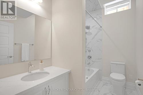 3298 Rattlesnake Path, Oakville (Uptown Core), ON - Indoor Photo Showing Bathroom