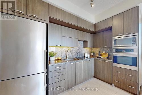 1506 - 120 Harrison Garden Boulevard, Toronto (Willowdale East), ON - Indoor Photo Showing Kitchen