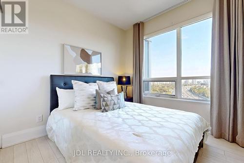 1506 - 120 Harrison Garden Boulevard, Toronto (Willowdale East), ON - Indoor Photo Showing Bedroom