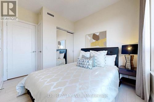 1506 - 120 Harrison Garden Boulevard, Toronto (Willowdale East), ON - Indoor Photo Showing Bedroom