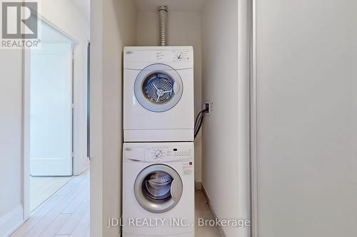 1506 - 120 Harrison Garden Boulevard, Toronto (Willowdale East), ON - Indoor Photo Showing Laundry Room