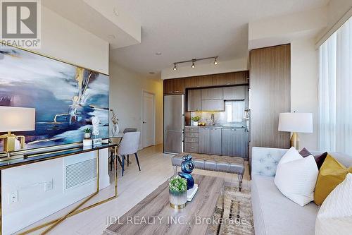 1506 - 120 Harrison Garden Boulevard, Toronto (Willowdale East), ON - Indoor Photo Showing Living Room