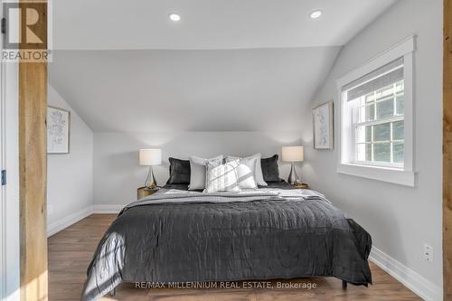 11 George Street, New Tecumseth (Tottenham), ON - Indoor Photo Showing Bedroom