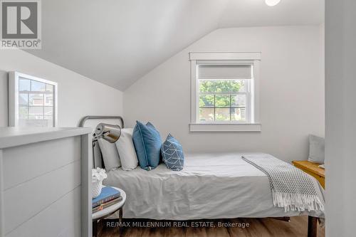 11 George Street, New Tecumseth (Tottenham), ON - Indoor Photo Showing Bedroom