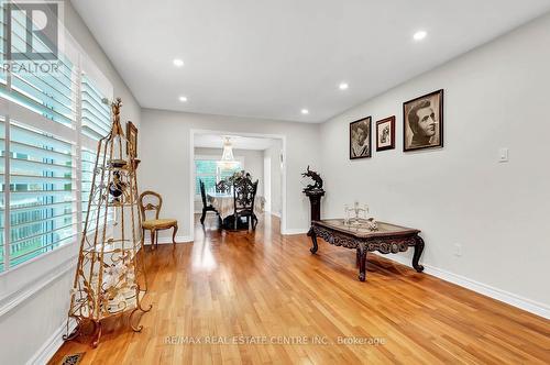 238 Bristol Road, Newmarket, ON - Indoor Photo Showing Other Room