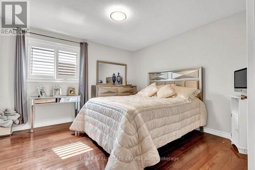 238 Bristol Road, Newmarket (Bristol-London), ON - Indoor Photo Showing Bedroom